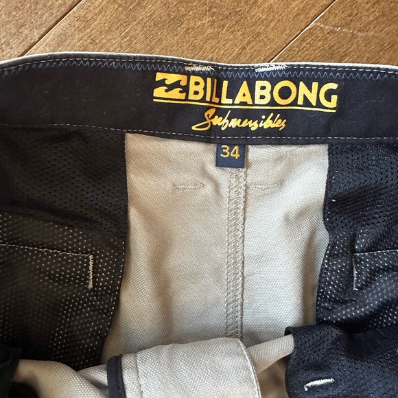 Mens Billabong shorts. Size 34. GUC. - Picture 4 of 5